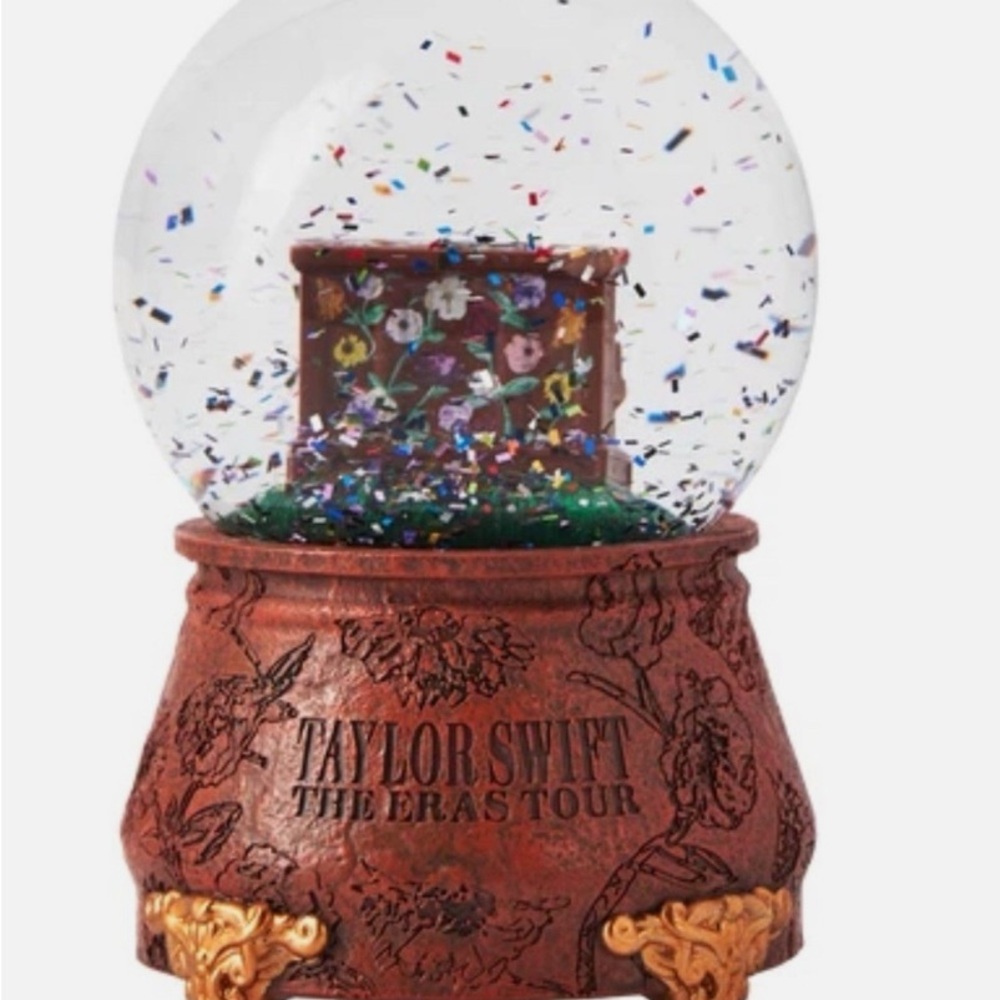 Taylor Swift The Eras Tour Floral Snow Globe